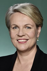 Official portrait of Tanya Plibersek