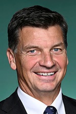 Official portrait of Angus Taylor